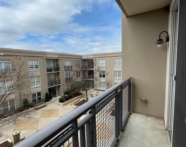 1315 East Boulevard - Photo Thumbnail 7