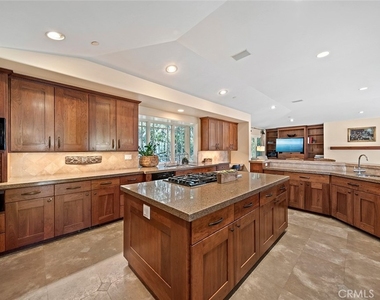 839 Emerald Bay - Photo Thumbnail 8