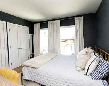 6429 Dowling Drive - Photo Thumbnail 23