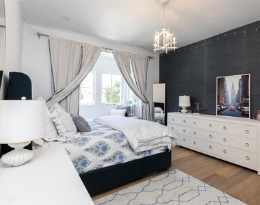 6429 Dowling Drive - Photo Thumbnail 24
