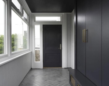 6429 Dowling Drive - Photo Thumbnail 6