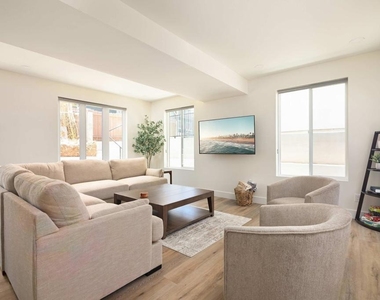 4616 Cape May Ave - Photo Thumbnail 2