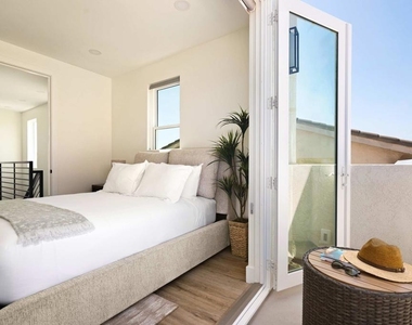 4616 Cape May Ave - Photo Thumbnail 1