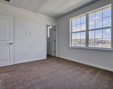 8348 Beagle Terrace - Photo Thumbnail 24