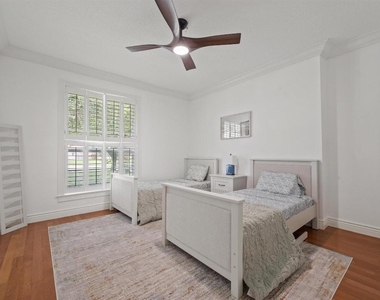148 Scarborough Terrace - Photo Thumbnail 4