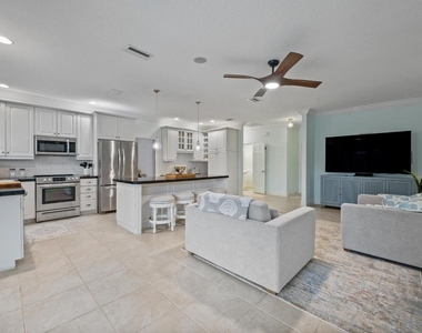 148 Scarborough Terrace - Photo Thumbnail 17