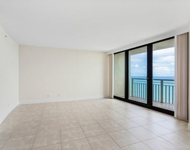 3000 N Ocean Drive - Photo Thumbnail 4