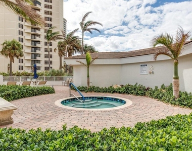 3000 N Ocean Drive - Photo Thumbnail 40