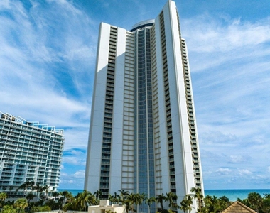 3000 N Ocean Drive - Photo Thumbnail 24