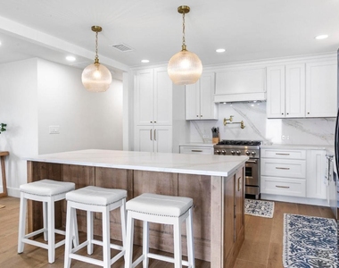 4358 Birdwood Street - Photo Thumbnail 12