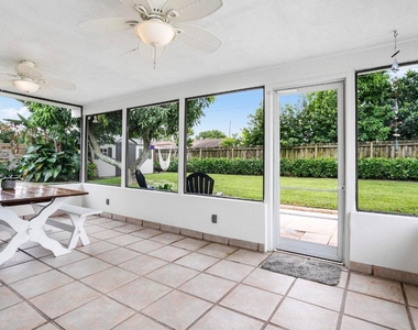 4358 Birdwood Street - Photo Thumbnail 21