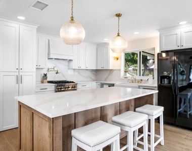 4358 Birdwood Street - Photo Thumbnail 11