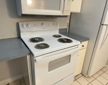 2408 Longview St - Photo Thumbnail 8