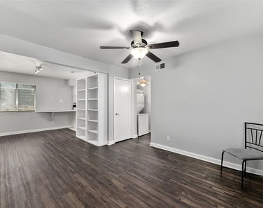 2408 Longview St - Photo Thumbnail 3