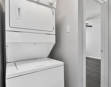 2408 Longview St - Photo Thumbnail 20