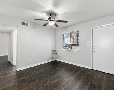 2408 Longview St - Photo Thumbnail 21