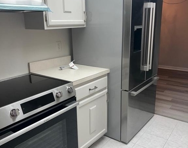 15300 Beaverbrook Court - Photo Thumbnail 9