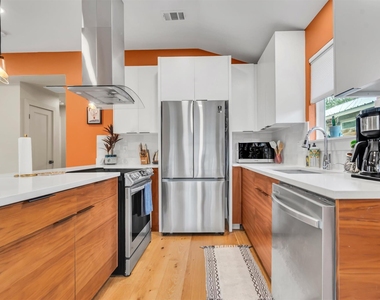 9700 Sugar Hill Dr - Photo Thumbnail 12