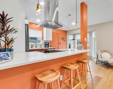 9700 Sugar Hill Dr - Photo Thumbnail 8