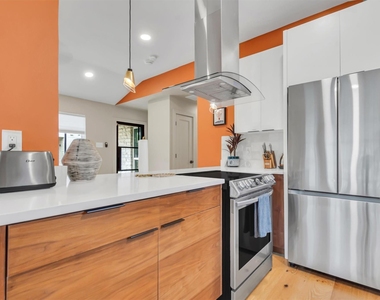 9700 Sugar Hill Dr - Photo Thumbnail 9