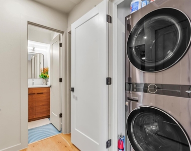9700 Sugar Hill Dr - Photo Thumbnail 19