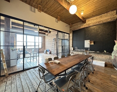 3124 W Carroll Street - Photo Thumbnail 9