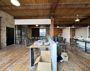 3124 W Carroll Street - Photo Thumbnail 13