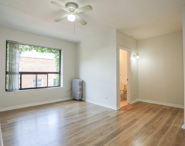 1624 W Morse Avenue - Photo Thumbnail 2