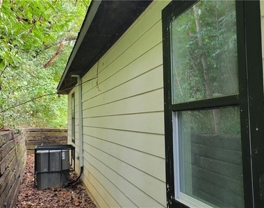273 Wadley Street Nw - Photo Thumbnail 14
