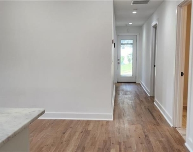 273 Wadley Street Nw - Photo Thumbnail 3