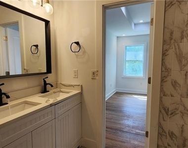 273 Wadley Street Nw - Photo Thumbnail 5