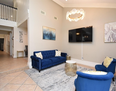 7726 Miller Glen Lane - Photo Thumbnail 15