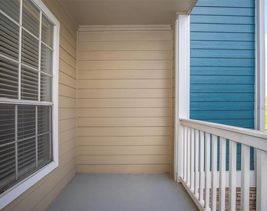19100 N Glenwest Drive - Photo Thumbnail 20