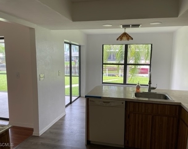 5367 Coral Avenue - Photo Thumbnail 6