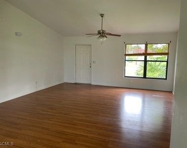 5367 Coral Avenue - Photo Thumbnail 3