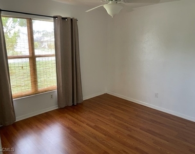 5367 Coral Avenue - Photo Thumbnail 8