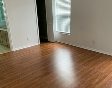 5367 Coral Avenue - Photo Thumbnail 10