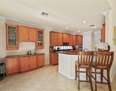 8847 Largo Mar Drive - Photo Thumbnail 12