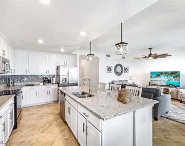 43040 Greenway Boulevard - Photo Thumbnail 7