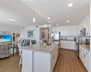43010 Greenway Boulevard - Photo Thumbnail 5