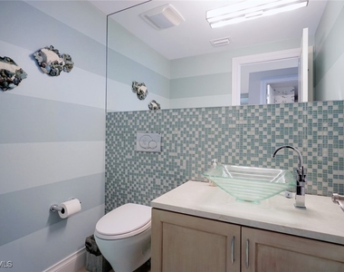 9577 Gulf Shore Drive W - Photo Thumbnail 21