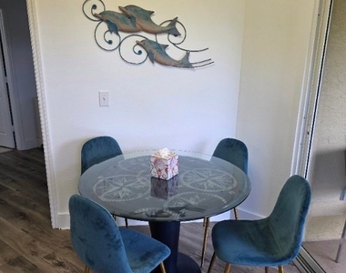 8870 Colonnades Court W - Photo Thumbnail 3