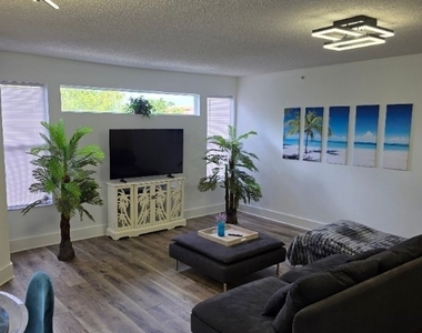 8870 Colonnades Court W - Photo Thumbnail 2