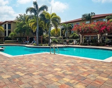 8870 Colonnades Court W - Photo Thumbnail 15
