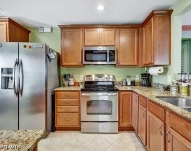 8693 Querce Court - Photo Thumbnail 27