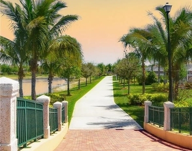 8693 Querce Court - Photo Thumbnail 23