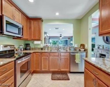 8693 Querce Court - Photo Thumbnail 28