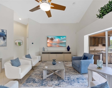 8468 Indian Wells Way - Photo Thumbnail 6