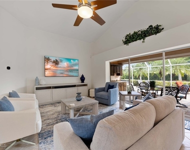 8468 Indian Wells Way - Photo Thumbnail 5