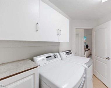 8468 Indian Wells Way - Photo Thumbnail 24